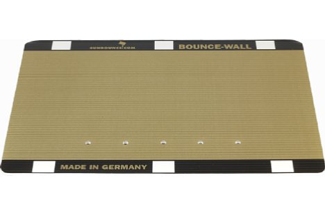 Bild Der Bounce-Wall Gold-Reflektor erzeugt ein sehr warmen Licht, welches oft an einen Sonnenuntergang erinnert. [Foto: MediaNord]