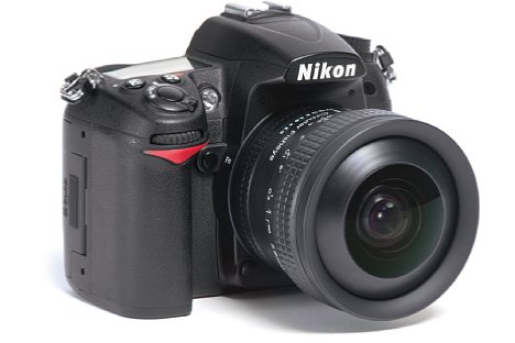 Bild Auch an einer Nikon mit F-Bajonett kann das Lensbaby 5,8 mm 185° Circular Fisheye verwendet werden. [Foto: Lensbaby]