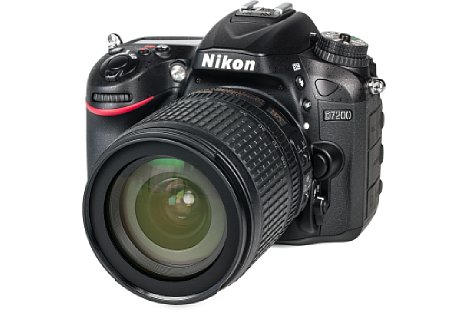 Bild Die Nikon D7200 besitzt ein robustes Gehäuse, das aus einer Magnesiumlegierung besteht. Die DSLR liegt gewohnt hervorragend in der Hand. [Foto: MediaNord]
