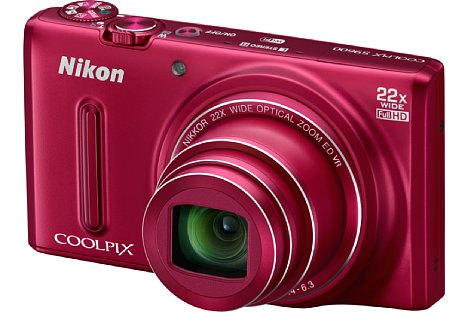 Bild Als Gehäusefarbe kann bei der Nikon Coolpix S9600 auch Rot gewählt werden. [Foto: Nikon]