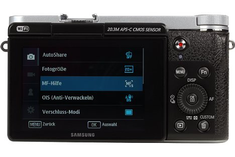 Bild Der Bildschirm der Samsung NX3000 löst nur 460.800 Bildpunkte auf und verzichtet auf eine Touch-Funktion. [Foto: MediaNord]
