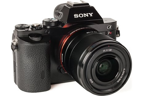 Bild Sony Alpha 7R mit Sony FE 28 mm F2 (SEL-28F20). [Foto: MediaNord]