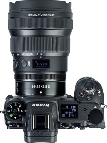 Bild Das Display des Nikon Z 14-24 mm F2.8 S zeigt nicht nur den Fokusabstand, sondern auch die Schärfentiefe an. Wahlweise kann auch die Blende oder Brennweite angezeigt werden. [Foto: MediaNord]