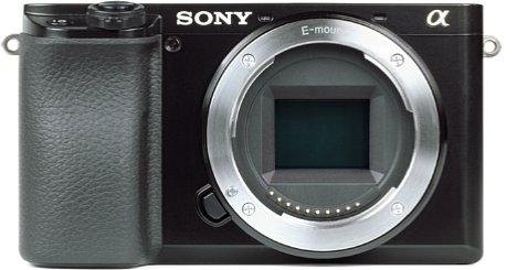Bild Der 24 Megapixel auflösende APS-C-Sensor der Sony Alpha 6100 nimmt Fotos mit sehr exakten Farben und einem hohen Dynamikumfang auf, schwächelt aber beim Signal-Rauschabstand sowie dem Tonwertumfang. [Foto: MediaNord]