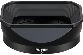 Bild Optional kann für 80 Euro die Metall-Streulichtblende LH-XF18 passend zum Fujifilm XF 18 mm F1.4 R LM WR erworben werden. [Foto: Fujifilm]