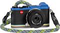 Zur knapp 4.000 Euro teuren Leica CL Edition Paul Smith gehört neben dem Elmarit-TL 18 f/2,8 Asph ein Neon Rope Strap. [Foto: Leica]