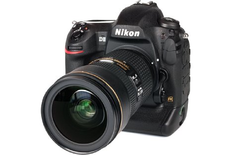 Bild Die Nikon D5 bringt mit ihrem gedichteten Magnesiumgehäuse alleine schon 1,4 Kilogramm auf die Waage, mit dem mit 2.8 24-70 mm VR sind es sogar knapp 2,5 Kilogramm. [Foto: MediaNord]