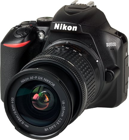 Bild Nikon D3500 mit AF-P 18-55 mm VR. [Foto: MediaNord]
