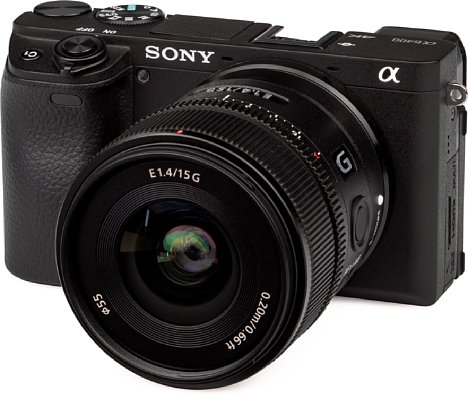Bild Das Sony E 15 mm F1.4 G (SEL15F14G) zeigt an der Alpha 6400 im Bildzentrum eine hohe Auflösung, zudem ist die Randabdunklung sanft verlaufend und die Verzeichnung perfekt – wenn auch digital – auskorrigiert. [Foto: MediaNord]