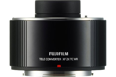 Bild Der Fujifilm XF 2X TC WR Telekonverter ist gegen Spritzwasser und Staub geschützt sowie Kälteresistent bis -10 °C. [Foto: Fujifilm]