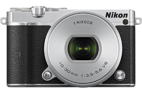 Bild Mit der 1 J5 trennt Nikon sich vom schlichten, modernen Design und ersetzt es durch ein klassisches mit einem nach Leder aussehenden Überzug. [Foto: Nikon]
