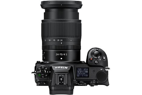 Bild Die Panasonic Lumix DC-S1 sowie die Nikon Z 6II (hier im Bild) sind die einzigen beiden der sechs Kameras mit praktischem Status-Display auf der Oberseite. [Foto: Nikon]