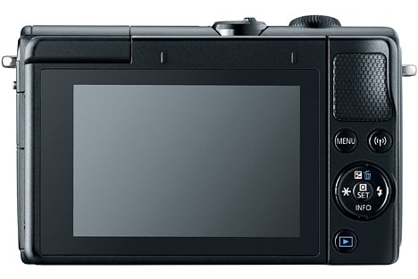 Bild Der 7,5 Zentimeter große Touchscreen der Canon EOS M100 lässt sich um bis zu 180 Grad nach oben klappen, was nicht nur bodennahe Aufnahmen vereinfacht, sondern auch Selfies. [Foto: Canon]