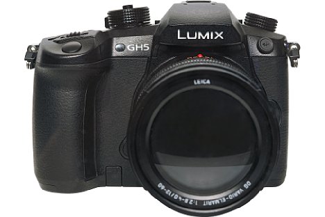 Bild Die Panasonic Lumix DMC-GH5 soll nicht nur 4K-Videos mit 60 Bildern pro Sekunde aufnehmen können, sondern auch 6K-Fotos (18 Megapixel) mit 30 Bildern pro Sekunde. [Foto: Benjamin Kirchheim]