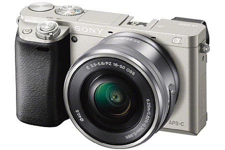 Sony Alpha 6000 mit 16-50 mm [Foto: Sony]