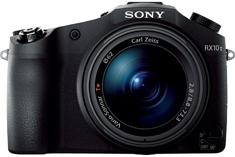 Bild Der neue 20-Megapixel-Sensor der Sony Cyber-shot DSC-RX10 II lässt sich 5-mal schneller auslesen, ermöglicht 14 Serienbilder pro Sekunde und filmt in 4K-Auflösung. In Full-HD sind sogar bis zu 1.000 fps schnelle Highspeedaufnahmen möglich. [Foto: Sony]