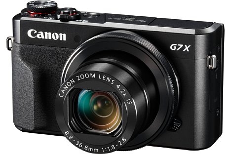 Bild Die Canon PowerShot G7 X Mark II vereint im kompakten, nun mit einem kleinen Handgriff ausgestatteten Gehäuse einen 20 Megapixel auflösenden 1"-Sensor mit einem F1,8-2,8 lichtstarken 24-100mm-Zoom. [Foto: Canon]