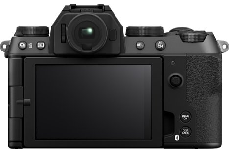 Bild Der rückwärtige, 7,5 Zentimeter große 3:2-Touchscreen der Fujifilm X-S20 löst nun mit 1,84 Millionen Bildpunkten höher auf als beim Vorgängermodell. [Foto: Fujifilm]