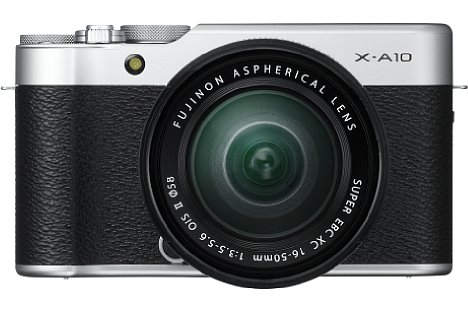 Bild Die 330 Gramm leichte und kompakte Fujifilm X-A10 ist in einem schlichten Retro-Look gehalten. [Foto: Fujifilm]