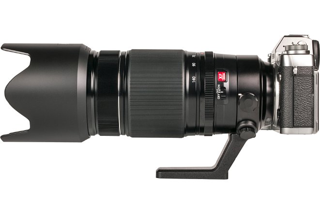 Bild Mit Streulichtblende und Stativschelle ausgestattet ist das Fujifilm XF 50-140 mm 2,8 R LM OIS WR an der X-T1 schon ein ganz schöner Klopper. [Foto: MediaNord]