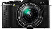 Fujifilm X-A1 mit Fujinon XC 16-50 mm [Foto: Fujifilm]