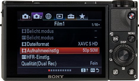 Bild Der 7,5 Zentimeter große Touchscreen nimmt fast die gesamte Rückseite der Sony RX100 VII ein. Leider bietet er keine automatische Helligkeitsregelung und leuchtet in hellen Umgebungen zu dunkel, solange man den Sonnenmodus nicht aktiviert. [Foto: MediaNord]