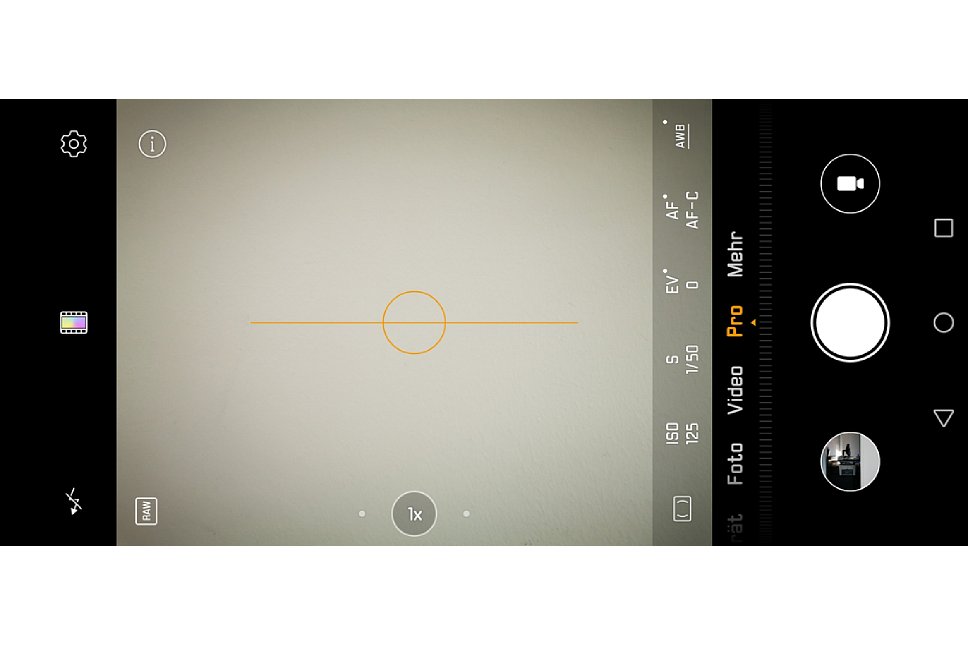 Bild Der Pro-Modus der Huawei P30 Kamera-App bietet eine Wasserwaage und viele Aufnahmeparameter werden angezeigt und können manuell vorgegeben werden. [Foto: MediaNord]