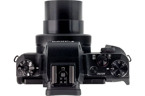 Bild Die Canon PowerShot G1 X Mark III bietet nicht nur einen Blitzschuh, sondern im Gegensatz zum Vorgängermodell auch einen elektronischen Sucher. [Foto: MediaNord]