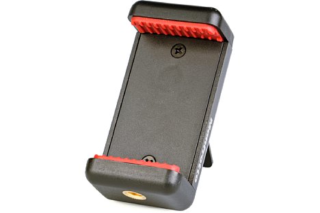 Bild Die MCLAMP Smartphone-Klemme hält das eingespannte Telefon dank kräftiger Feder und Gummierung sicher. [Foto: MediaNord]
