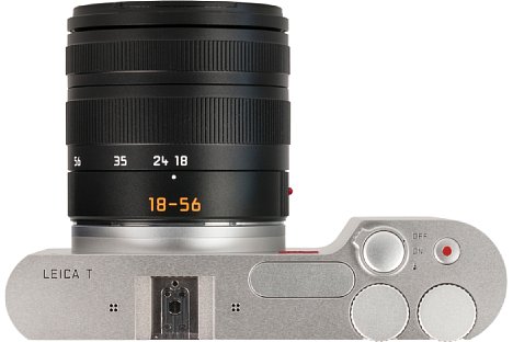 Bild Als einzige Bedienelemente bietet die Leica T (Typ 701) einen ringförmigen Einschaltknopf mit Blitzentriegelung, den Auslöser sowie zwei Drehräder. [Foto: MediaNord]