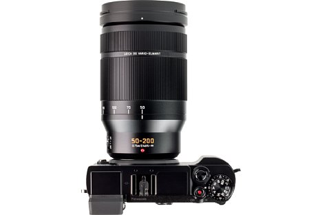 Bild Weiß ausgelassene Gravuren erleichtern beim Panasonic Leica DG Vario-Elmarit 50-200 mm F2.8-4 Asph. OIS die Einstellung der populärsten Brennweiten. [Foto: MediaNord]