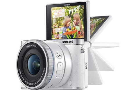 Bild Die mit einem 20 Megapixel auflösenden APS-C CMOS Sensor ausgestattete Samsung NX3000 wird nicht nur in Schwarz sondern auch in Weiß angeboten. [Foto: Samsung]