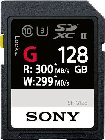 Bild Die neue und aktuell (bzw. in Kürze) schnellste erhältliche SD-Speicherkarte Sony SF-G128 reizt mit 299 MB/s Schreib- und 300 MB/s Lesegeschwindigkeit die bis zu 314 MB/s schnelle UHS-II-Schnittstelle fast komplett aus. [Foto: Sony]